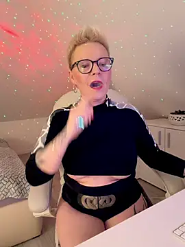 Snapshot of German_Milf chatting on February 14, 1:44 pm German Milf online show from February 14, 1:44 pm