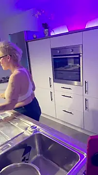 Snapshot of German_Milf chatting on March 22, 5:31 pm German Milf online show from March 22, 5:31 pm