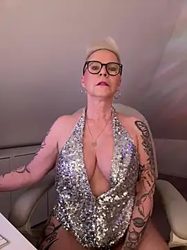 German Milf online show from March 18, 1:57 pm