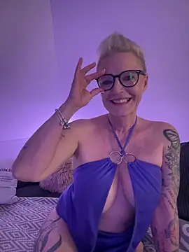 Snapshot of German_Milf chatting on March 12, 6:22 pm German Milf online show from March 12, 6:22 pm