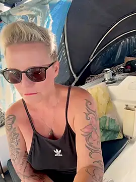Snapshot of German_Milf chatting on September 25, 12:55 pm German Milf online show from September 25, 12:55 pm