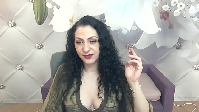 SweetArtemis online show from March 12, 1:30 pm