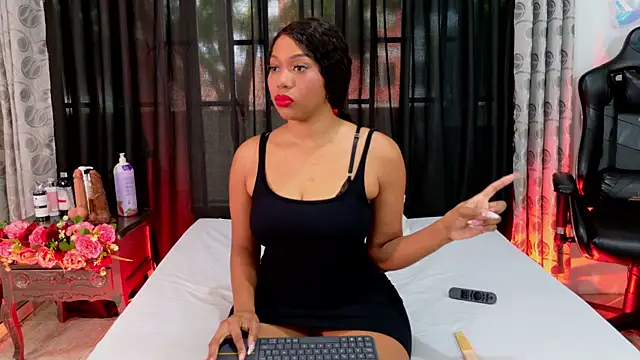 Snapshot of BLACK_ROSSE_1 chatting on September 27, 12:44 pm BLACK ROSSE 1 online show from September 27, 12:44 pm