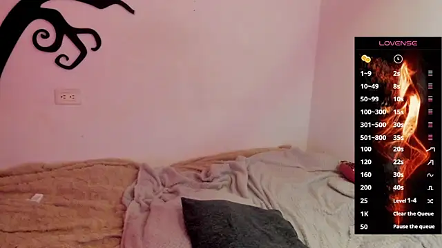 abigail luna online show from March 31, 1:46 pm