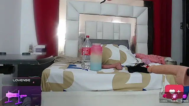 candyrojas online show from September 30, 6:19 am