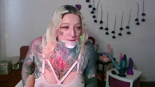 SLOPPYTITSS online show from March 8, 11:35 am