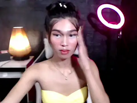 Snapshot of ToKeNa chatting on March 23, 5:10 am ToKeNa online show from March 23, 5:10 am