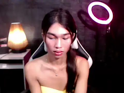 Snapshot of ToKeNa chatting on March 23, 8:15 am ToKeNa online show from March 23, 8:15 am