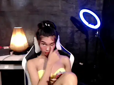 Snapshot of ToKeNa chatting on March 23, 1:31 am ToKeNa online show from March 23, 1:31 am