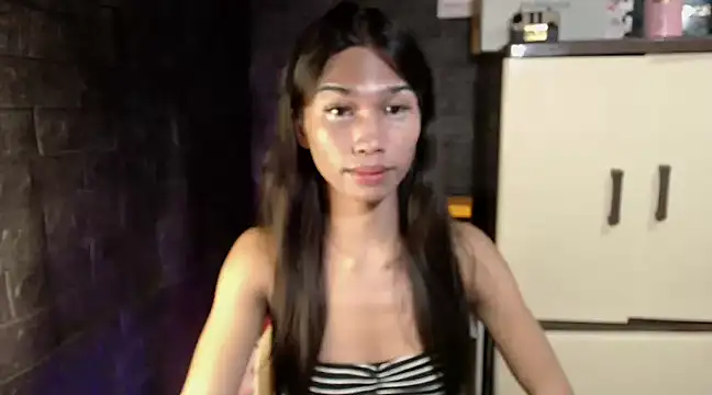 Snapshot of ToKeNa chatting on February 12, 11:30 pm ToKeNa online show from February 12, 11:30 pm