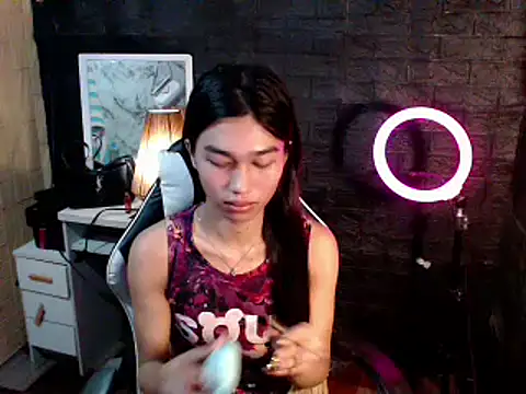 Snapshot of ToKeNa chatting on March 15, 5:48 pm ToKeNa online show from March 15, 5:48 pm