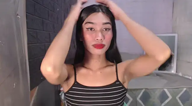 Snapshot of ToKeNa chatting on February 1, 11:53 am ToKeNa online show from February 1, 11:53 am