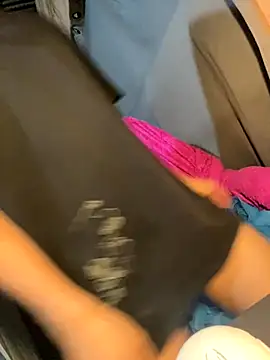 Snapshot of ToKeNa chatting on September 27, 10:54 am ToKeNa online show from September 27, 10:54 am