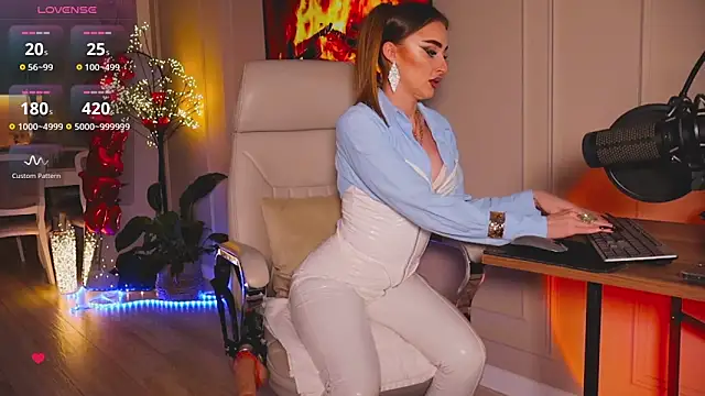 AstArta R A online show from March 7, 6:13 pm