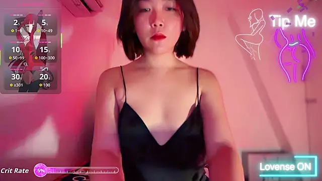 TR4NSCUTI3 online show from May 19, 6:59 pm