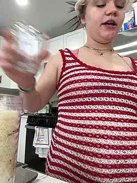 Cutiepiespanks online show from May 25, 9:46 pm