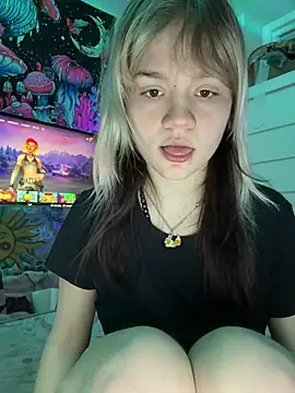 Cutiepiespanks online show from March 8, 2:37 am