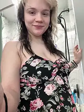 Cutiepiespanks online show from April 2, 2:19 am