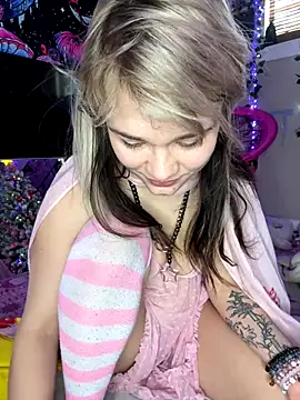 Cutiepiespanks online show from December 16, 9:08 pm