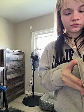 Cutiepiespanks online show from March 26, 6:17 pm