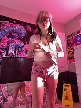 Cutiepiespanks online show from March 22, 9:38 pm