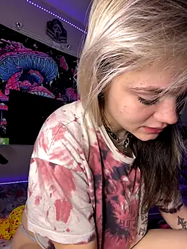 Snapshot of Cutiepiespanks chatting on November 22, 6:07 pm Cutiepiespanks online show from November 22, 6:07 pm