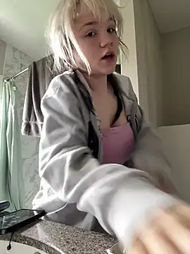 Cutiepiespanks online show from April 2, 4:46 pm