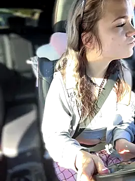 Snapshot of Cutiepiespanks chatting on November 15, 8:24 pm Cutiepiespanks online show from November 15, 8:24 pm