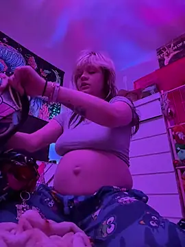 Cutiepiespanks online show from May 16, 2:32 am
