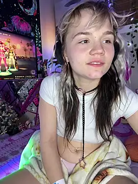 Cutiepiespanks online show from December 14, 10:10 am