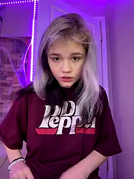 Snapshot of Cutiepiespanks chatting on November 3, 7:28 pm Cutiepiespanks online show from November 3, 7:28 pm