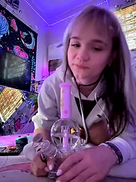 Snapshot of Cutiepiespanks chatting on November 28, 8:53 pm Cutiepiespanks online show from November 28, 8:53 pm