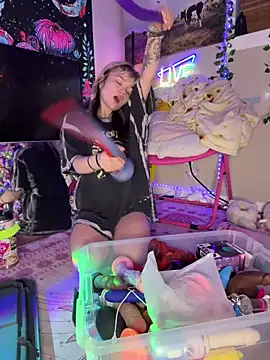 Cutiepiespanks online show from December 16, 3:55 am