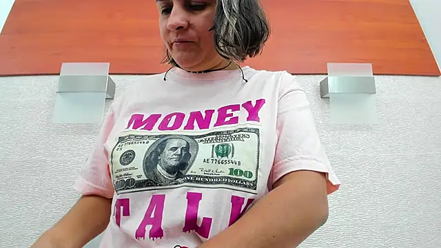 allice green online show from December 5, 1:38 am