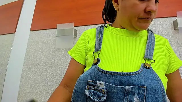 allice green online show from November 15, 12:58 am