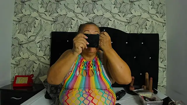 Keira Lennox online show from December 5, 11:42 am