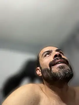 JayJayRod online show from April 14, 10:48 pm