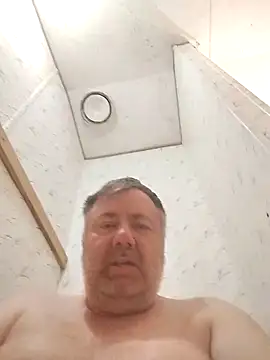 lawndad79 online show from December 1, 10:59 pm