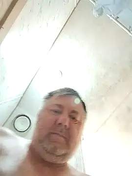 lawndad79 online show from December 1, 7:52 pm