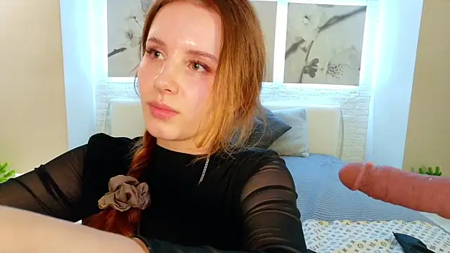 Snapshot of Betty_June chatting on June 12, 8:28 pm Betty June online show from June 12, 8:28 pm
