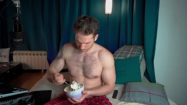 Snapshot of VIktorSecret chatting on March 16, 7:12 am VIktorSecret online show from March 16, 7:12 am