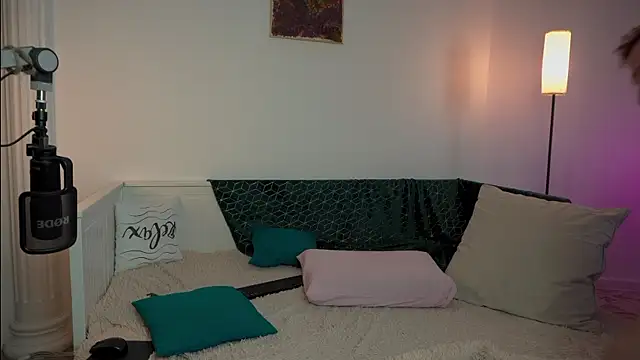 VIktorSecret online show from June 6, 12:43 pm