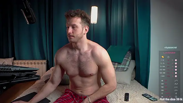 Snapshot of VIktorSecret chatting on February 21, 6:26 am VIktorSecret online show from February 21, 6:26 am