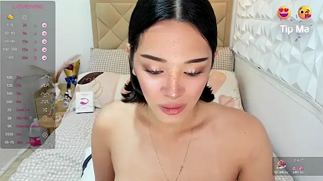 TsHeartXxx online show from June 20, 5:56 am