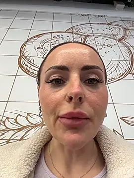 EmaSalis online show from March 4, 8:33 am