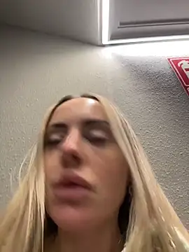 EmaSalis online show from March 2, 8:21 am