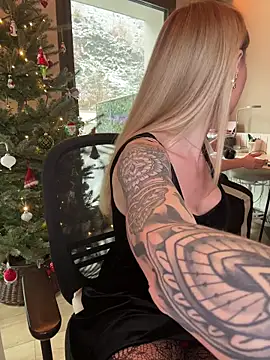 EmaSalis online show from December 22, 11:43 am