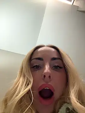 EmaSalis online show from March 22, 2:18 pm