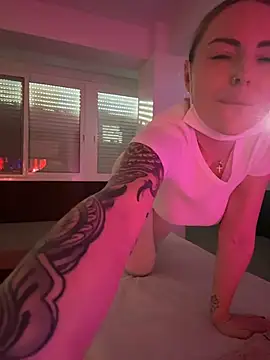 EmaSalis online show from February 19, 7:49 am