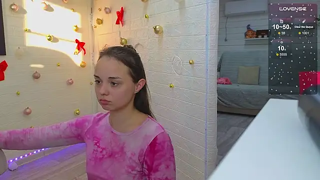 Misss Vikk online show from March 25, 3:11 pm